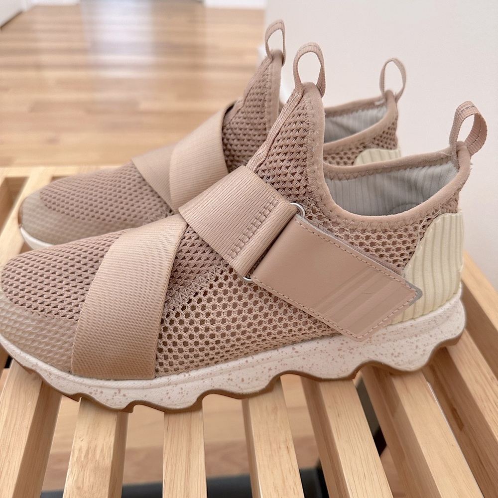 Sorel Kinetic Sneak women shoes tan/pink size 7.5